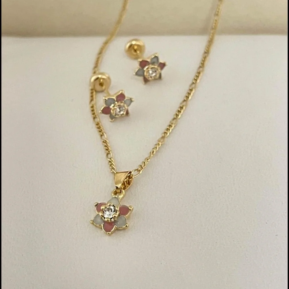 18k Gold Filled CZ Flower 🌸 Children Necklace & E